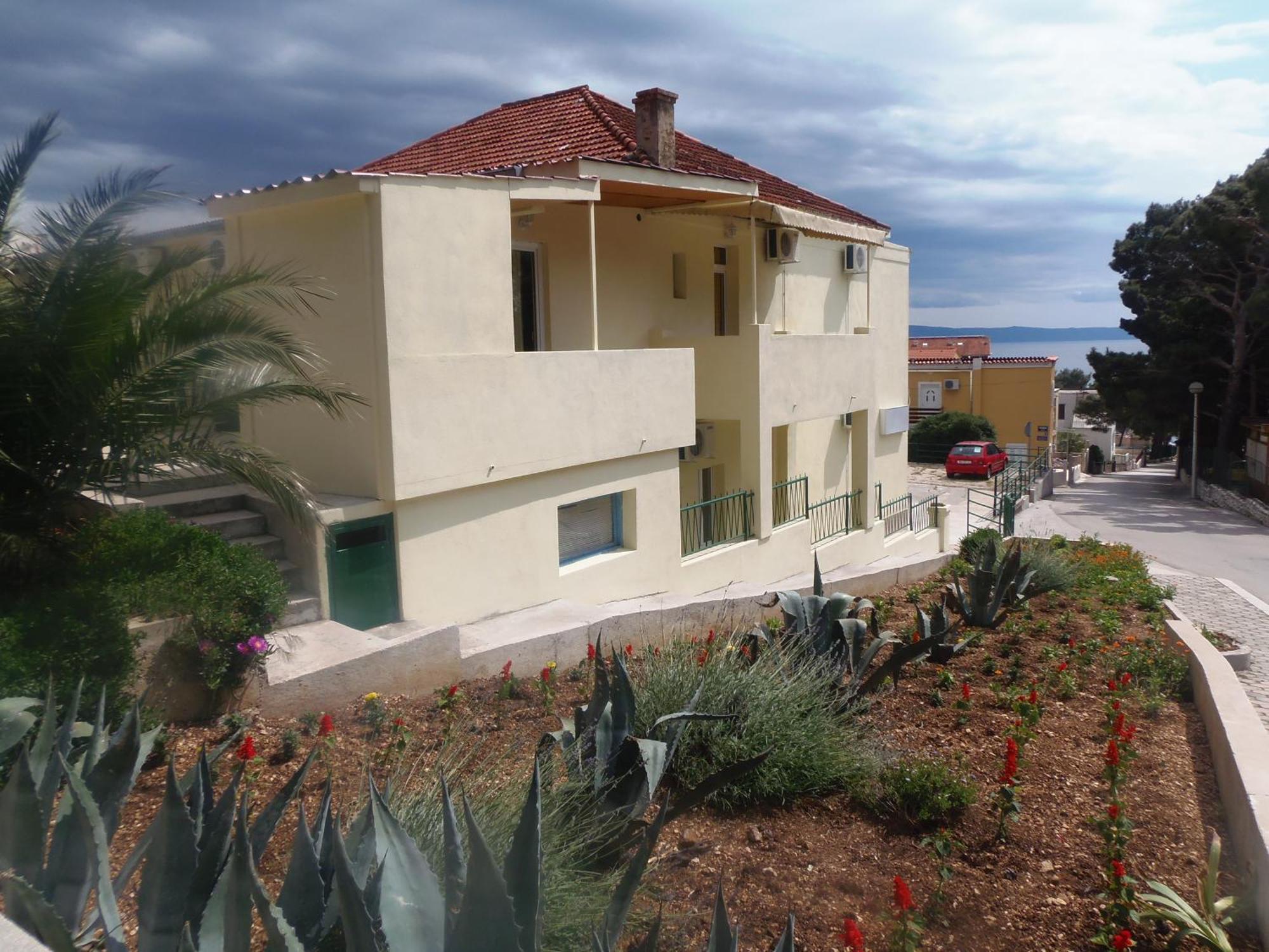 מאקרסקה Studio Apartments Marija With Private Parking מראה חיצוני תמונה
