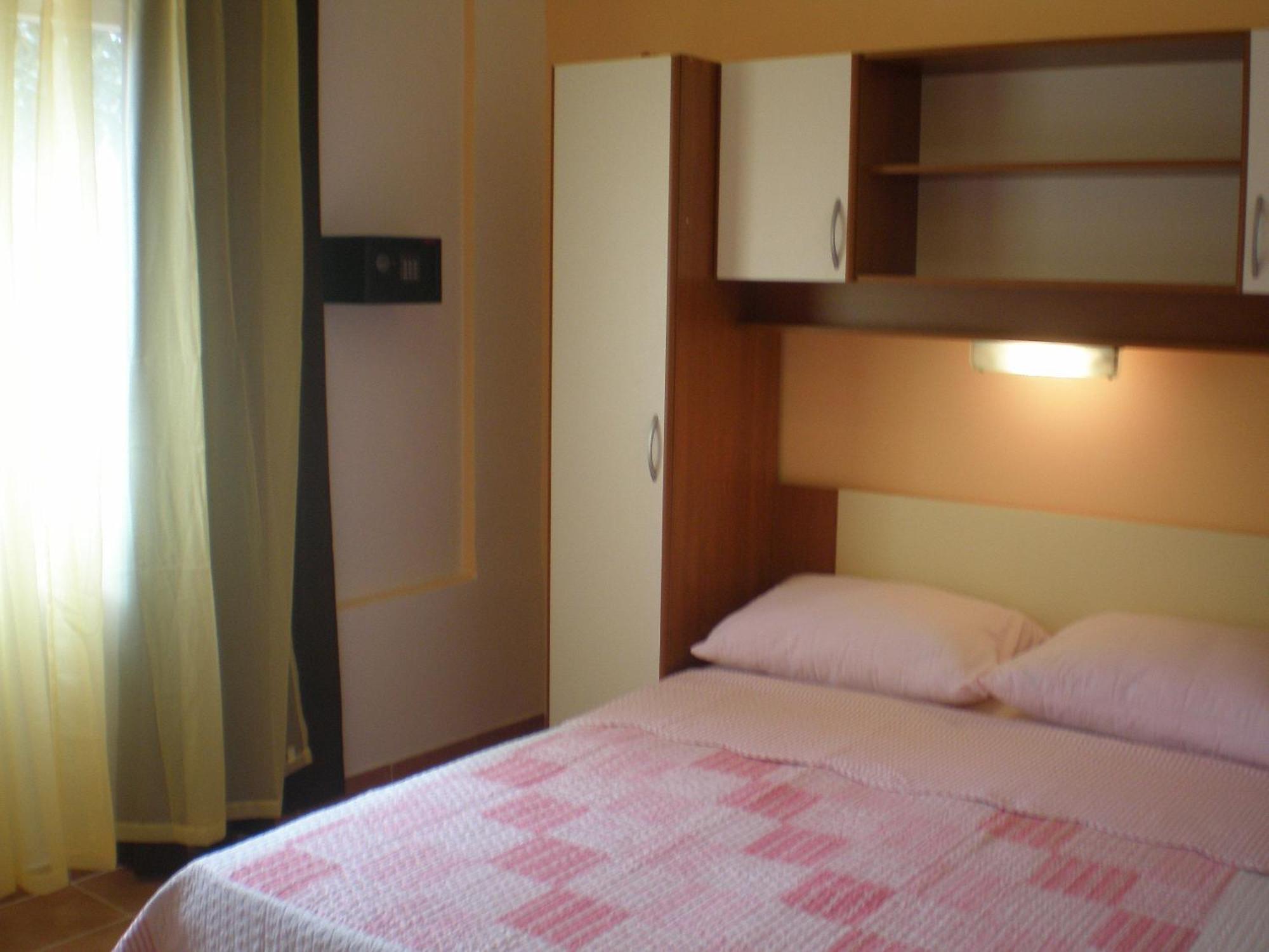 מאקרסקה Studio Apartments Marija With Private Parking חדר תמונה