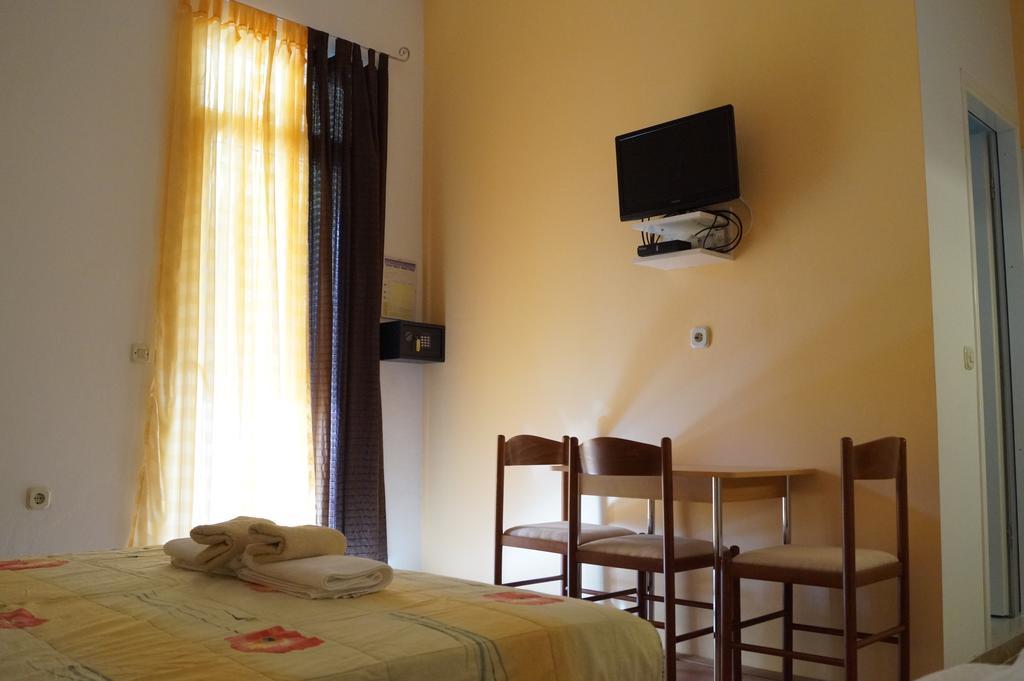 מאקרסקה Studio Apartments Marija With Private Parking מראה חיצוני תמונה