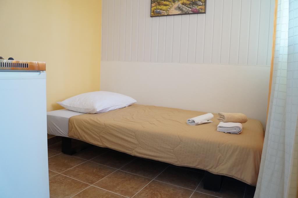 מאקרסקה Studio Apartments Marija With Private Parking מראה חיצוני תמונה