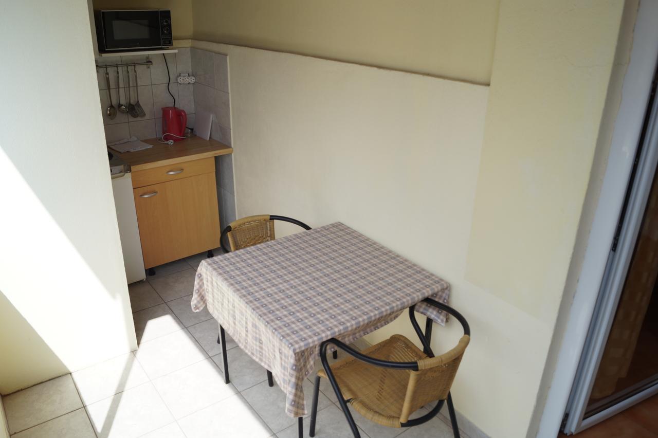 מאקרסקה Studio Apartments Marija With Private Parking מראה חיצוני תמונה